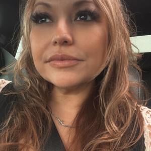 Meet your Posher, Dalia